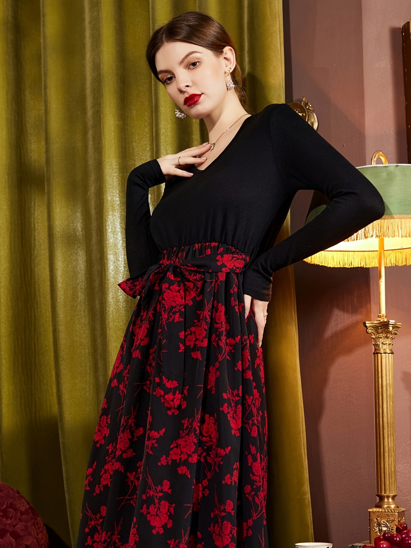 Women's Dresses Knitted Long-sleeve Paneled Floral Swing Dresses