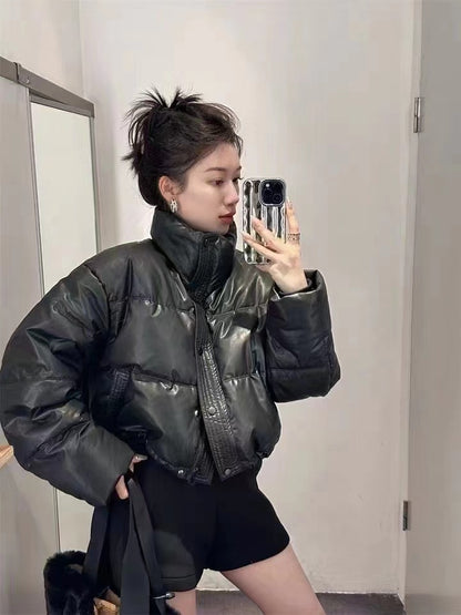 2023 new leave-in PU leather down jacket women's Korean version loose and thickened short white duck down bread jacket small outside