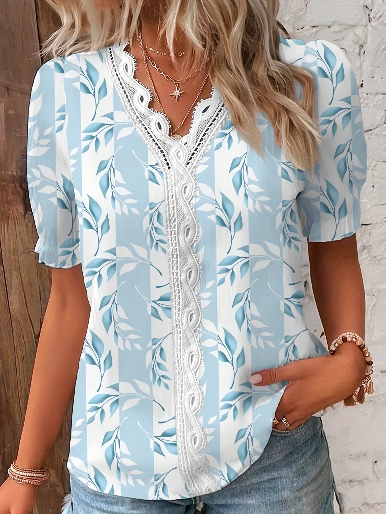 dunnmall  Floral Print Contrast Lace Blouse, Casual V Neck Short Sleeve Summer Blouse, Women's Clothing